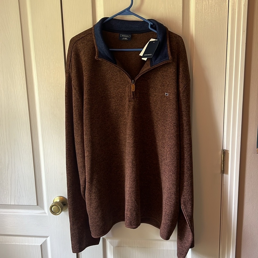 E16 Crown & Ivy Brown and Navy Zip-Up Sweater